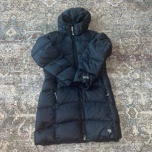 GUC Mountain Hardwear Down Coat!